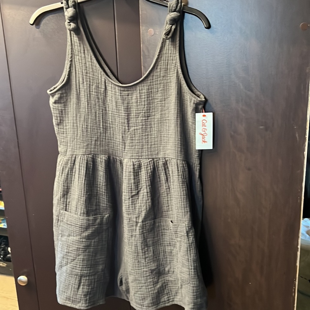 Cat & Jack XL (14/16) dark grey  Teen age casual shorts suit